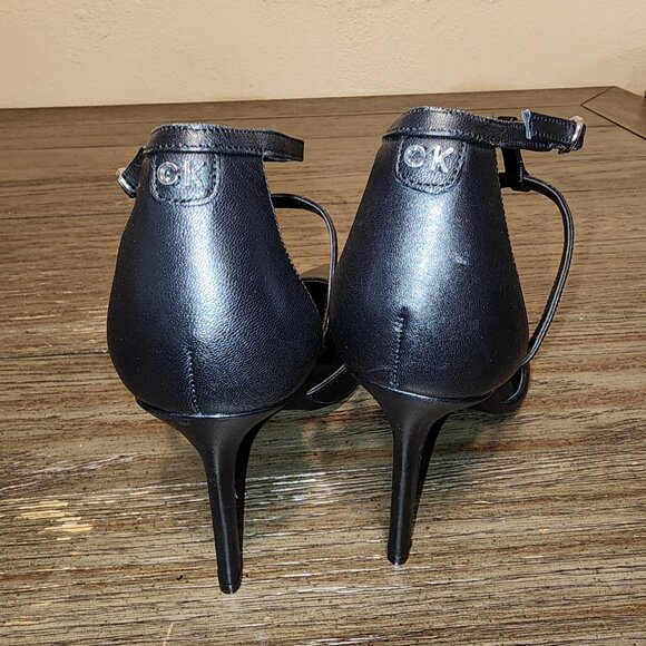 CALVIN KLEIN Women's Loden Asymmetrical Strap Dress Pumps NWOT BLACK PATENT 9.5M - Picture 7 of 12